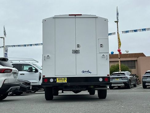 New 2026 Ford E-350 and Econoline 350 Super Duty w/ Power Equipment Group RWD image 4