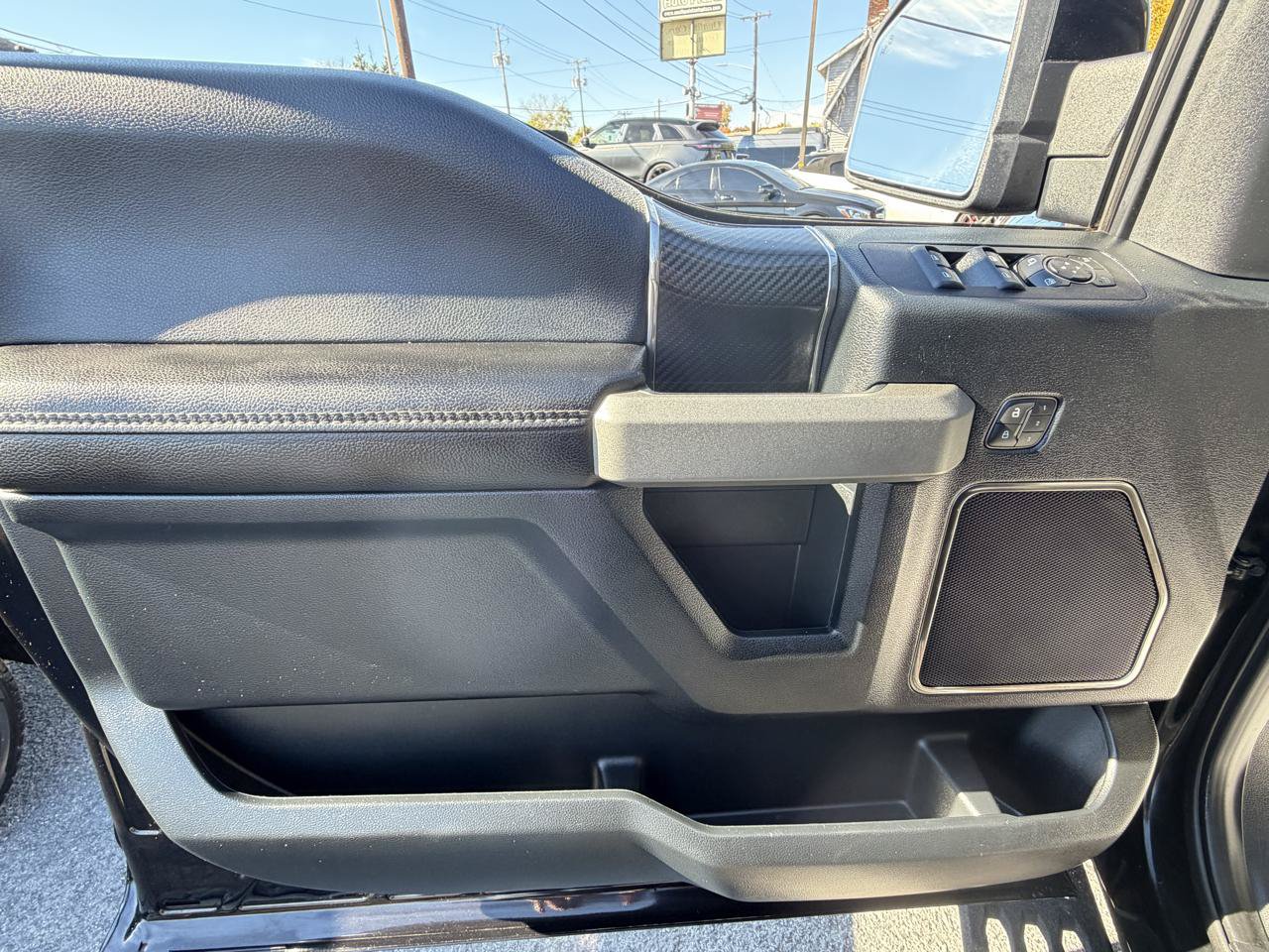 Used 2020 Ford F150 Raptor w/ Equipment Group 802A Luxury AWD/4WD image 19