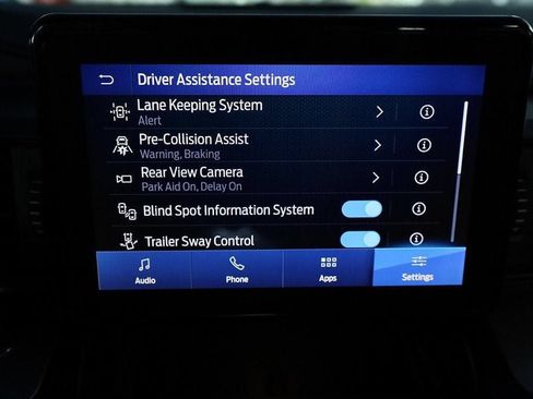 Used 2020 Ford Explorer XLT w/ Comfort Package AWD/4WD image 28