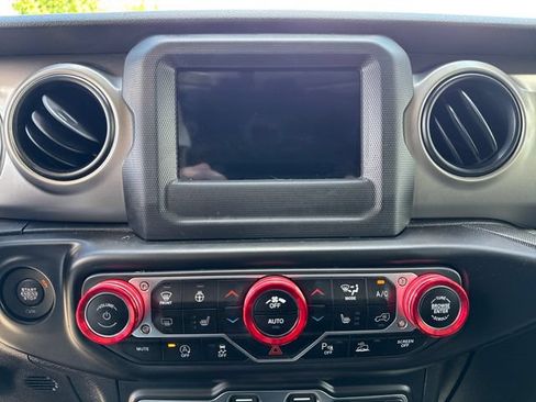 Used 2021 Jeep Gladiator Sport AWD/4WD image 21