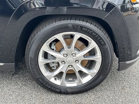 Used 2019 Jeep Grand Cherokee Summit image 11