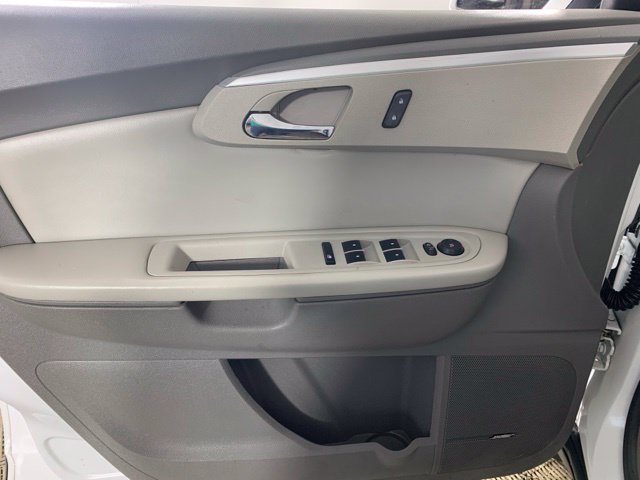 Used 2009 Chevrolet Traverse LT AWD/4WD image 32