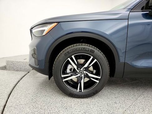 New 2026 Volvo XC40 B5 Core w/ Climate Package image 24