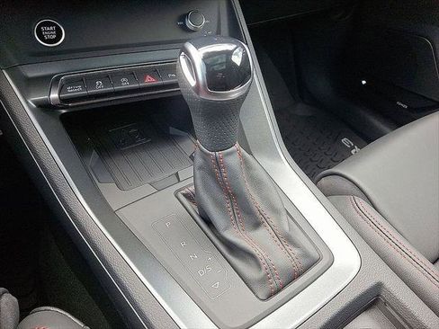 Certified 2025 Audi Q3 2.0T Premium Plus w/ Premium Plus Package image 7