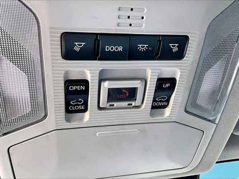 Used 2021 Toyota RAV4 XLE Premium FWD image 34