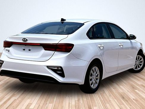 Used 2021 Kia Forte Sedan FWD image 2
