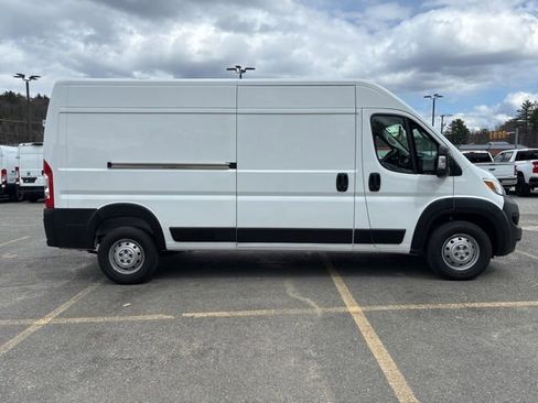 Used 2023 RAM ProMaster 2500 image 2
