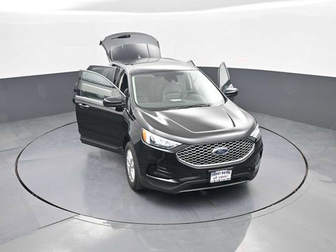 Used 2023 Ford Edge SEL AWD/4WD image 44