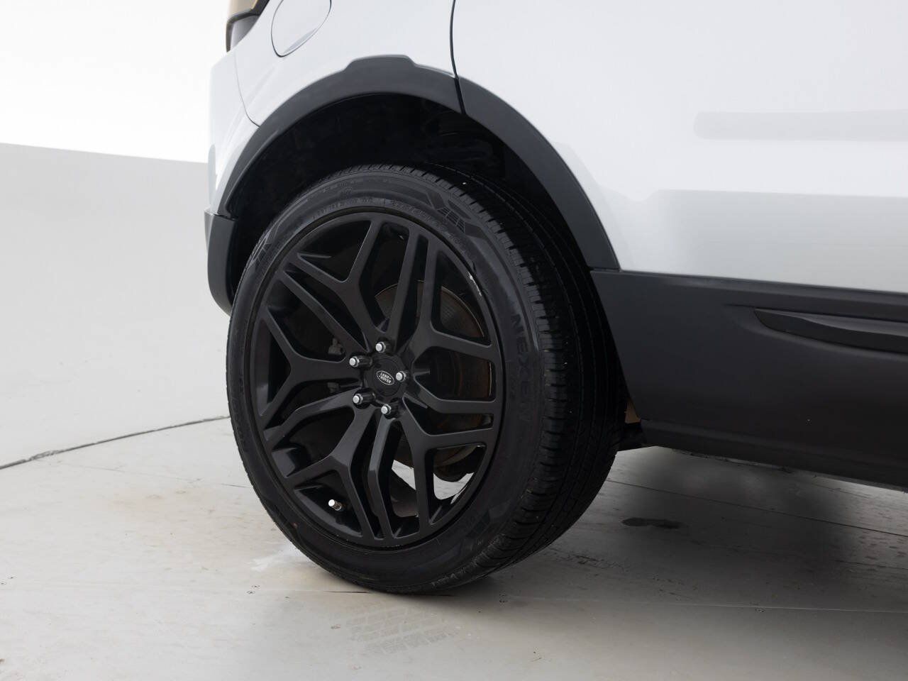 Used 2017 Land Rover Range Rover Evoque SE AWD/4WD image 19