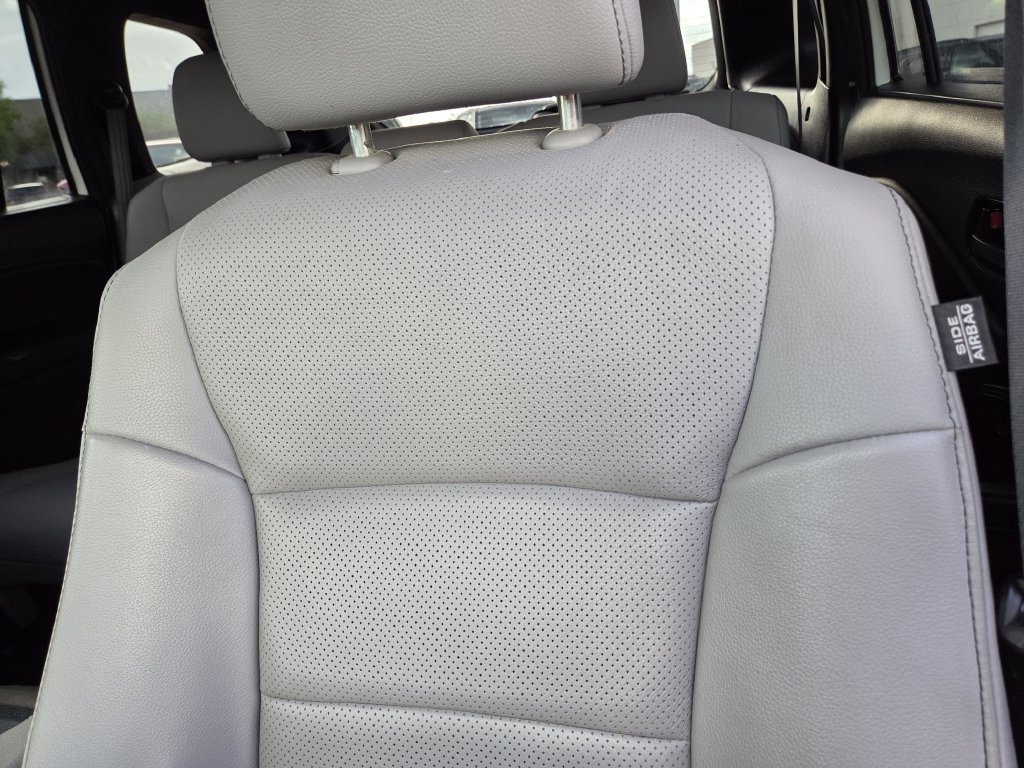 Used 2023 Honda Passport EX-L image 16