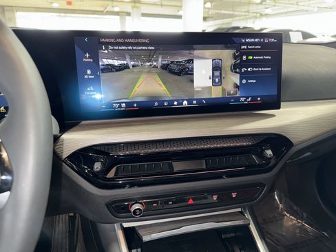 Certified 2025 BMW 330i Sedan image 27