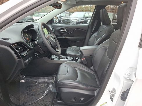 Used 2023 Jeep Cherokee Altitude Lux w/ Lux Elite Package image 14