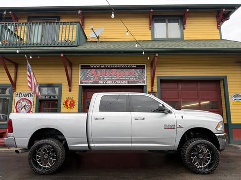 Used 2018 RAM 2500 Big Horn image 2