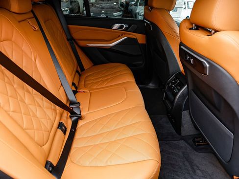 Used 2025 BMW X5 sDrive40i image 18