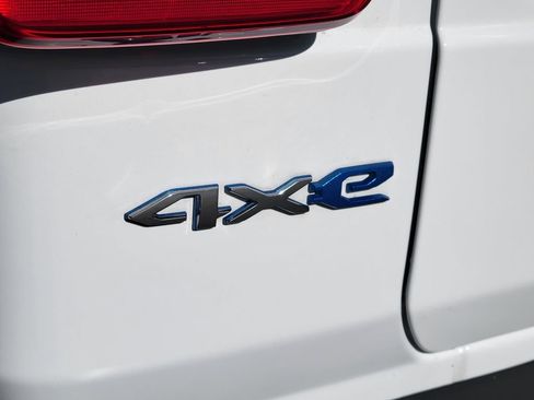 Used 2023 Jeep Wrangler Sahara 4xe image 23