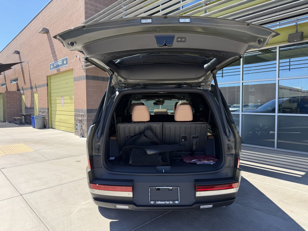 Used 2025 Hyundai Santa Fe Limited FWD image 41
