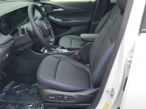 New 2026 Buick Encore GX Sport Touring AWD/4WD image 6