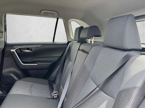 Certified 2025 Toyota RAV4 XLE FWD image 20