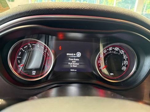 Used 2017 Dodge Challenger R/T Scat Pack RWD image 19