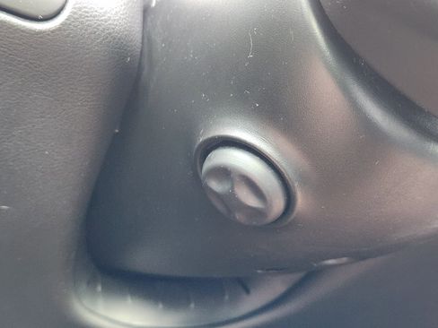 Used 2018 Cadillac XT5 Premium Luxury image 31