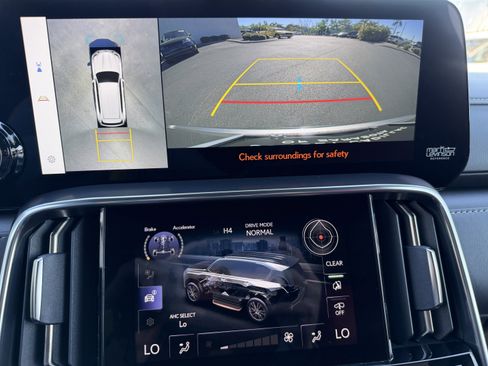 Used 2024 Lexus LX 600 F Sport image 23