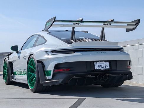 Certified 2024 Porsche 911 GT3 RS RWD image 3