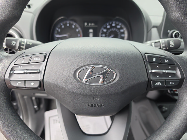 Used 2022 Hyundai Kona SEL FWD image 37