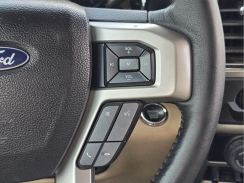 Used 2017 Ford F150 Lariat RWD image 26
