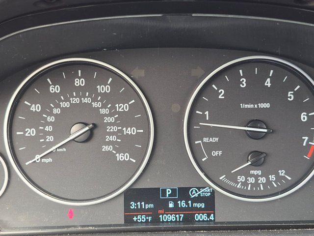 Used 2017 BMW 320i Sedan RWD image 9