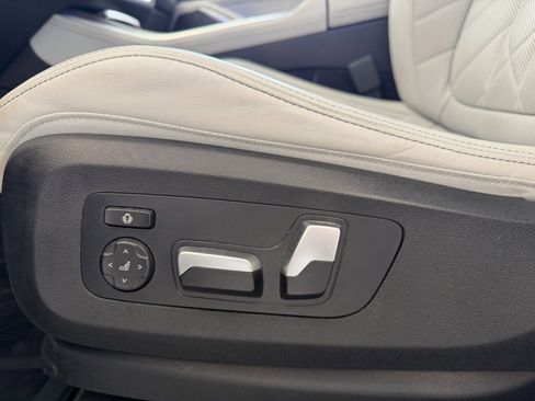 Used 2024 BMW X5 xDrive40i w/ M Sport Package image 39