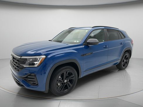 Used 2025 Volkswagen Atlas Cross Sport SEL R-Line AWD/4WD image 6