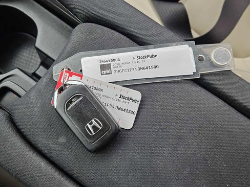 Used 2018 Honda Civic EX-T image 32