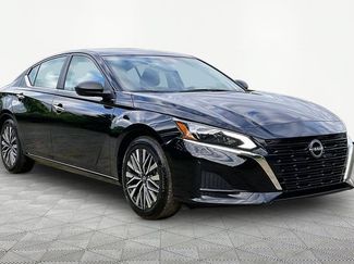 Used 2025 Nissan Altima 2.5 SV FWD 360° Tour