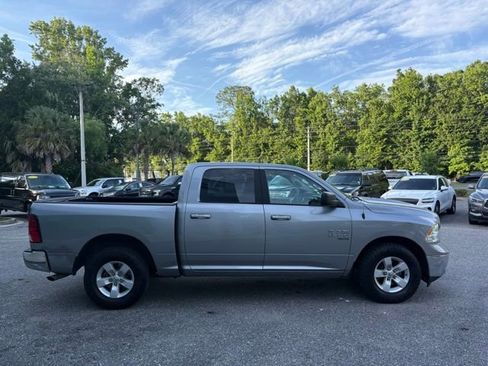 Used 2021 RAM 1500 Classic SLT RWD image 6