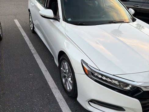 Used 2019 Honda Accord LX image 2