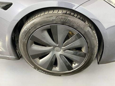 Used 2022 Tesla Model S AWD/4WD image 36