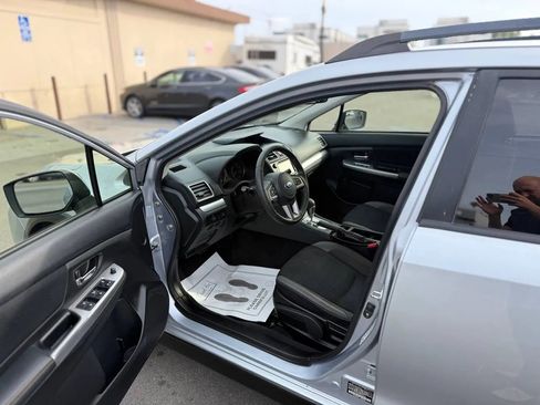 Used 2017 Subaru Crosstrek 2.0i Premium image 20