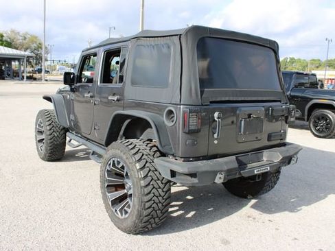 Used 2018 Jeep Wrangler Unlimited Sport w/ Connectivity Group image 8