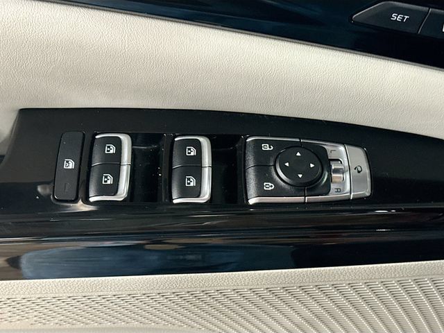 Used 2024 Kia Carnival SX Prestige FWD image 18