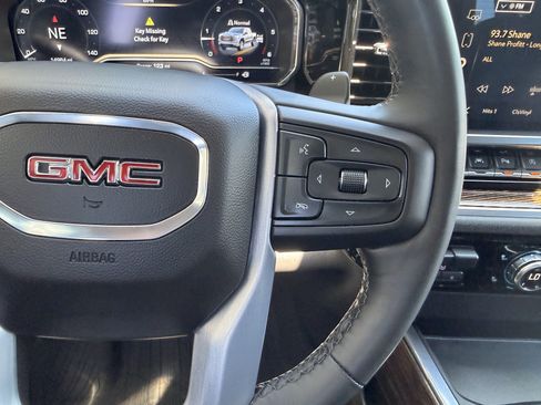 Used 2023 GMC Sierra 1500 Elevation w/ Elevation Premium Package AWD/4WD image 12
