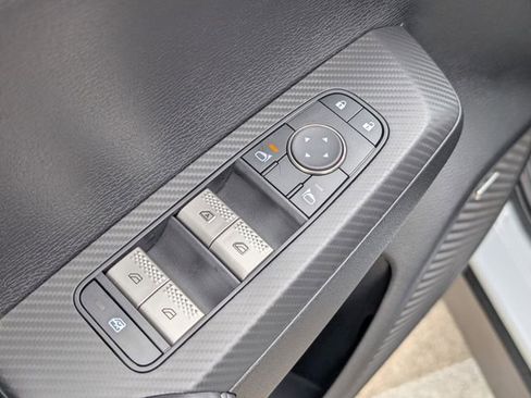 New 2026 Mitsubishi Outlander ES FWD image 11