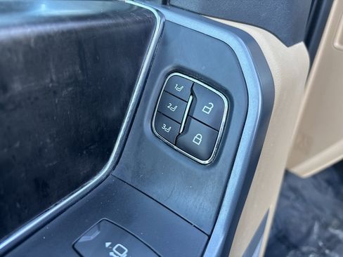 Used 2023 Ford F150 Lariat w/ Max Trailer Tow Package image 17