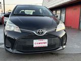 Used 2015 Toyota Yaris L image 3
