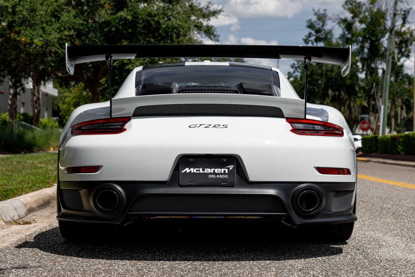 Used 2018 Porsche 911 GT2 RS w/ Weissach Package RWD image 16