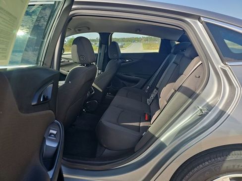 Used 2024 Chevrolet Malibu LT image 24