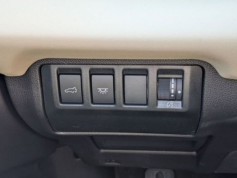 Certified 2025 Subaru Ascent Limited AWD/4WD image 18