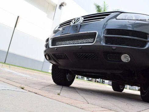 Used 2004 Volkswagen Touareg V10 TDI AWD/4WD image 14
