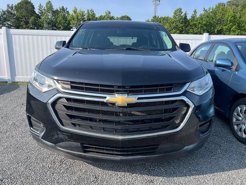 Used 2021 Chevrolet Traverse LS FWD image 8