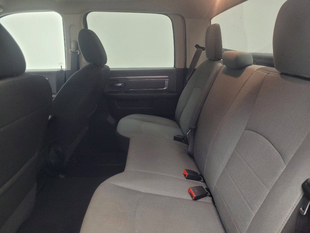 Used 2021 RAM 1500 Classic SLT AWD/4WD image 18