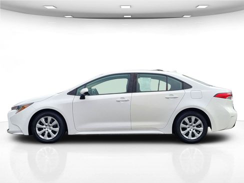 Used 2024 Toyota Corolla LE FWD image 9